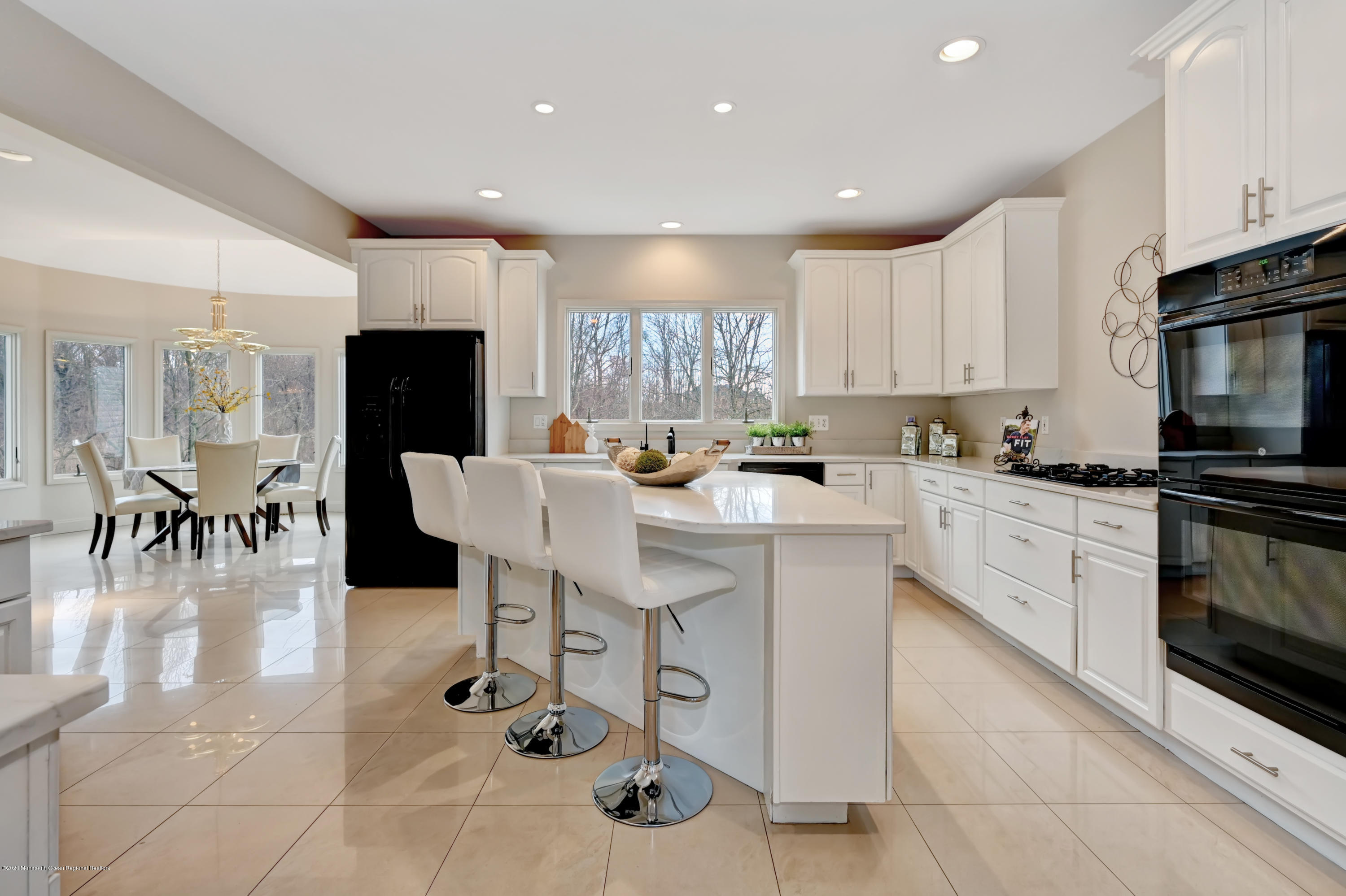 315 Mockingbird Lane Morganville, NJ 07751 - Photo 17 of 36 09-Kitchen