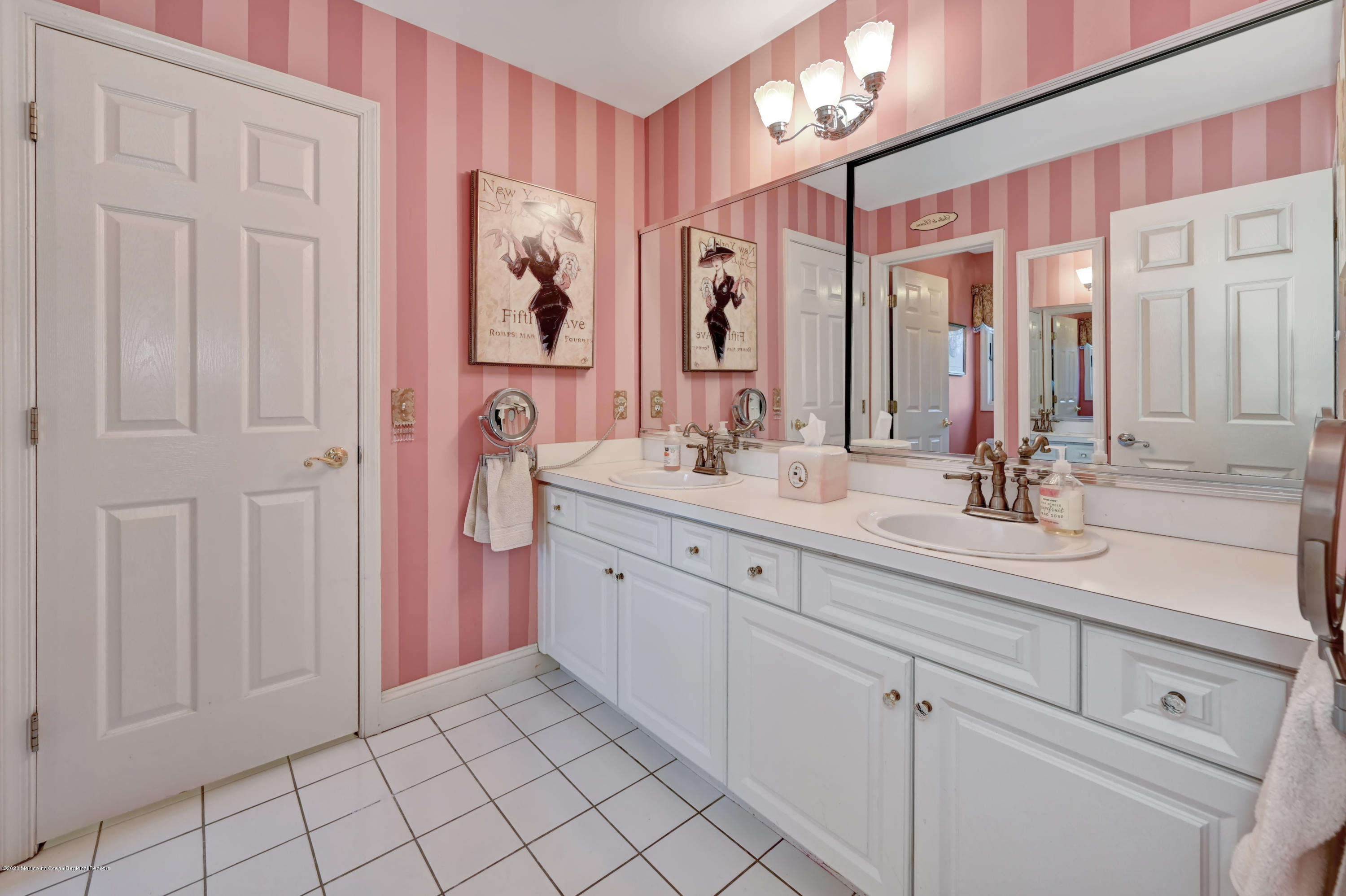 315 Mockingbird Lane Morganville, NJ 07751 - Photo 32 of 36 25-Jack