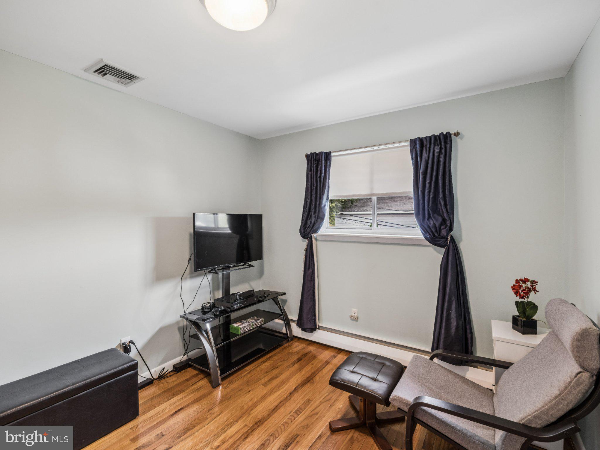515 Davis Road Cheltenham, PA 19012 - Photo 37 of 46 Gallery Image 37