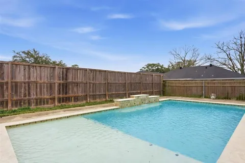 $248,500 | 1401 Wedgewood Street, Lake Charles, LA 70605