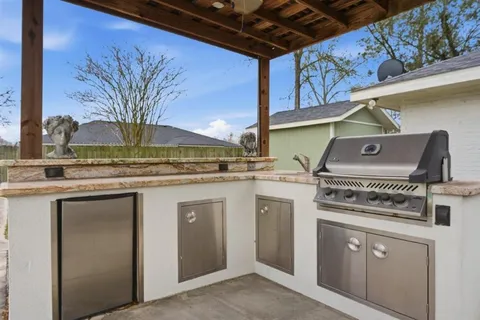 $248,500 | 1401 Wedgewood Street, Lake Charles, LA 70605