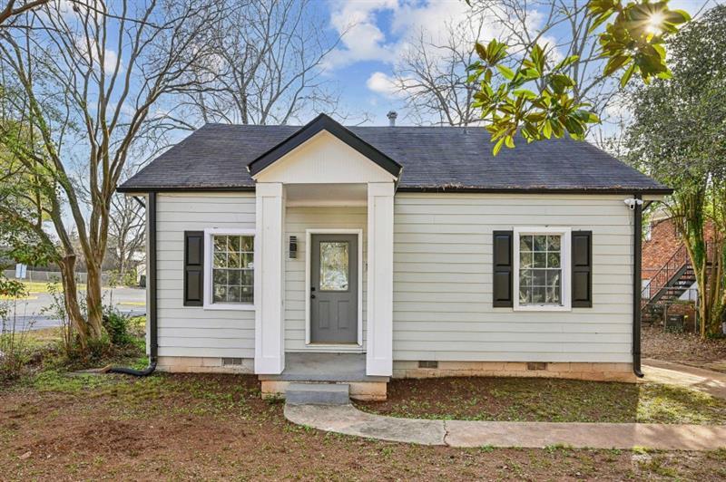 1504 Hardin Avenue Atlanta, GA 30337 - Photo 2 of 30