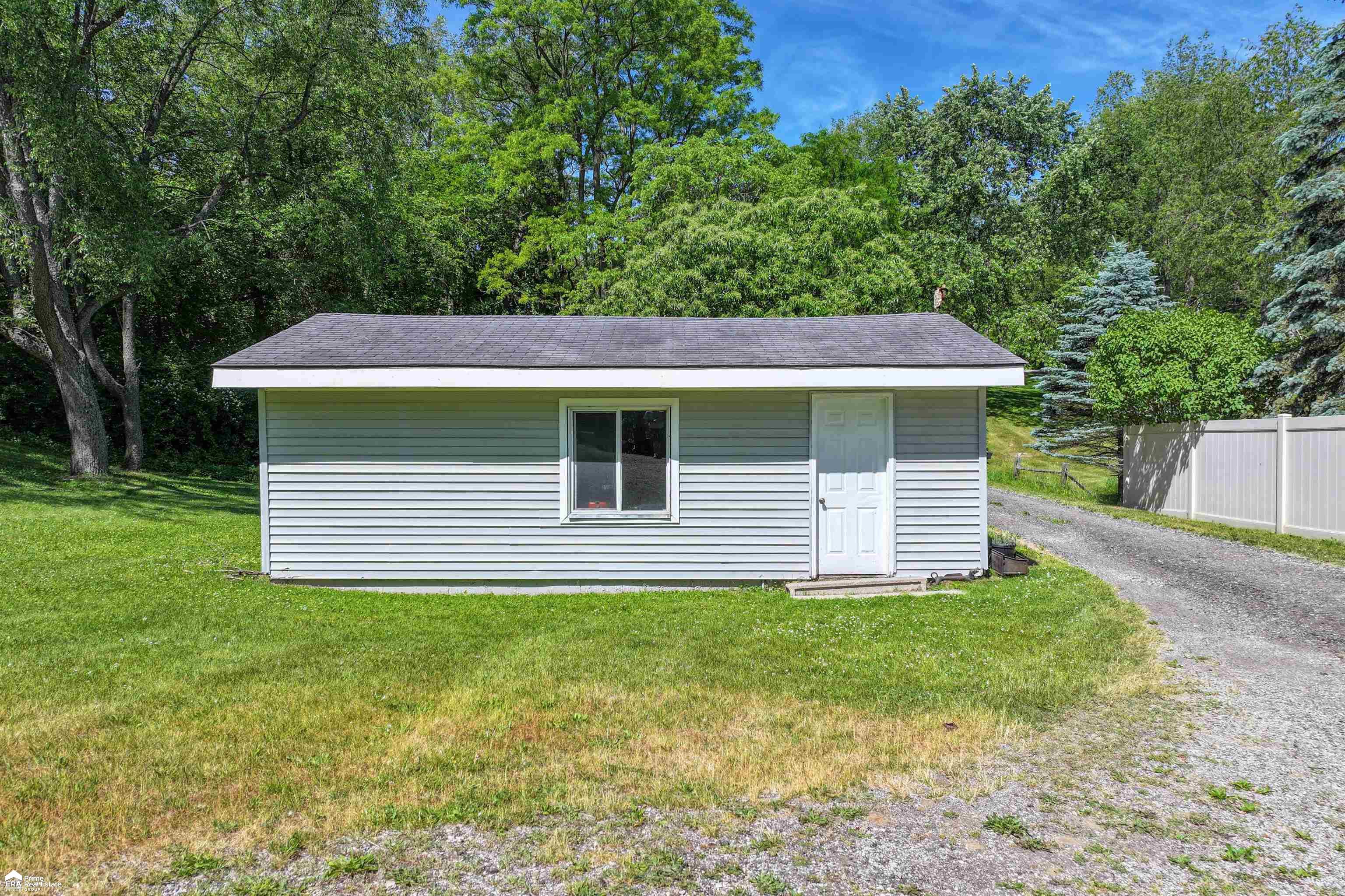 6300 Bullard Road Fenton, MI 48430 - Photo 33 of 47