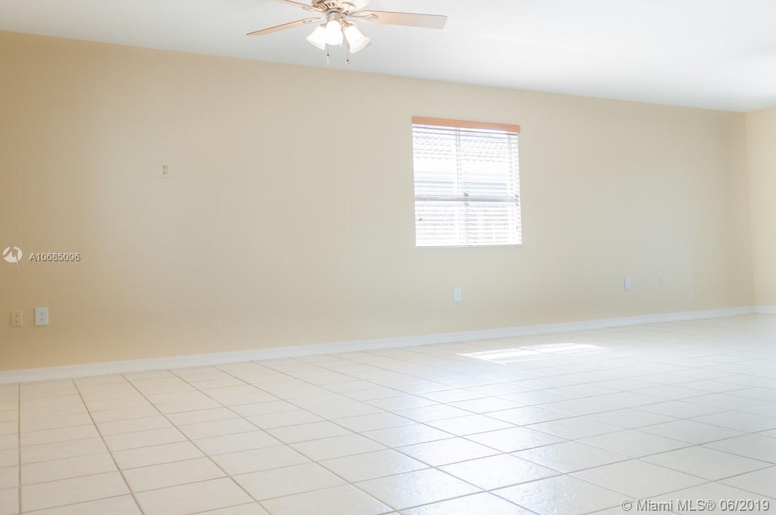 12601 Southwest 223rd Street Miami, FL 33170 - Photo 14 of 34