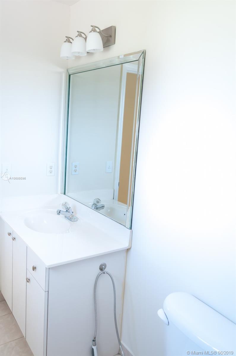 12601 Southwest 223rd Street Miami, FL 33170 - Photo 32 of 34