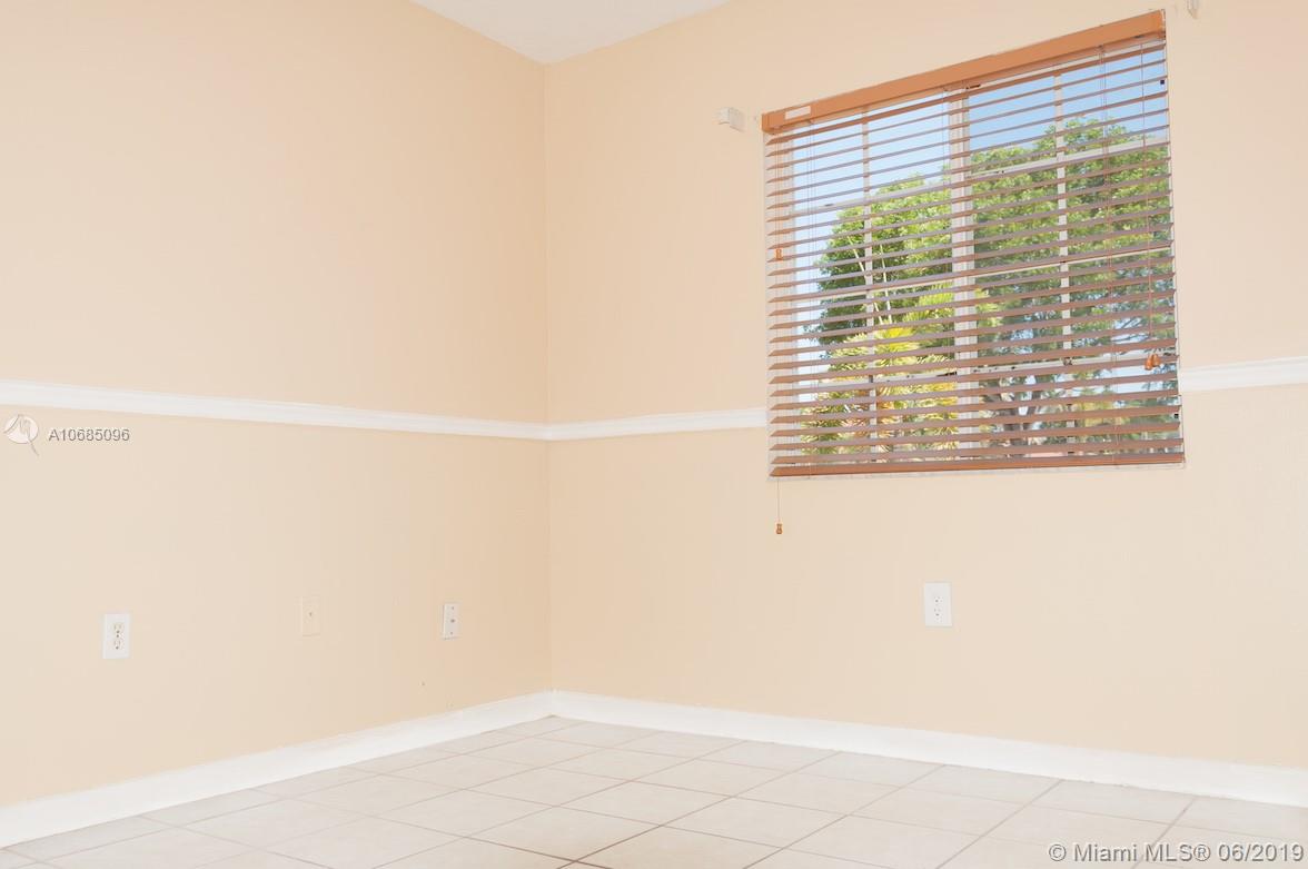 12601 Southwest 223rd Street Miami, FL 33170 - Photo 10 of 34