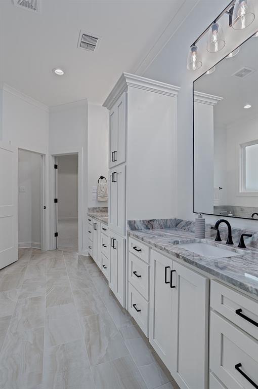 121 Sitka Loop Haughton, LA 71037 - Photo 14 of 29 Primary ensuite Bathroom