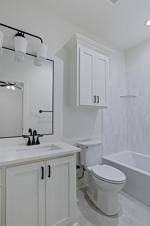121 Sitka Loop Haughton, LA 71037 - Photo 26 of 29 Guest Bathroom upstairs