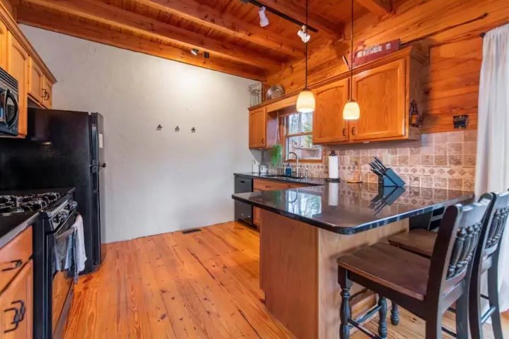 197 Smith Hill Road Blue Ridge, GA 30513 - Photo 19 of 36 a very nice looking room with a large window