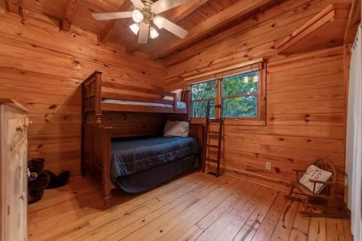 197 Smith Hill Road Blue Ridge, GA 30513 - Photo 23 of 36 a view of entryway with wooden floor