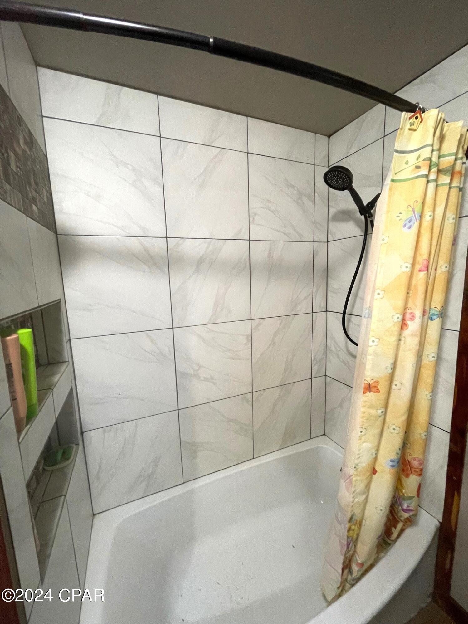 6665 Raylene Road Grand Ridge, FL 32442 - Photo 36 of 98 Gallery Image 36