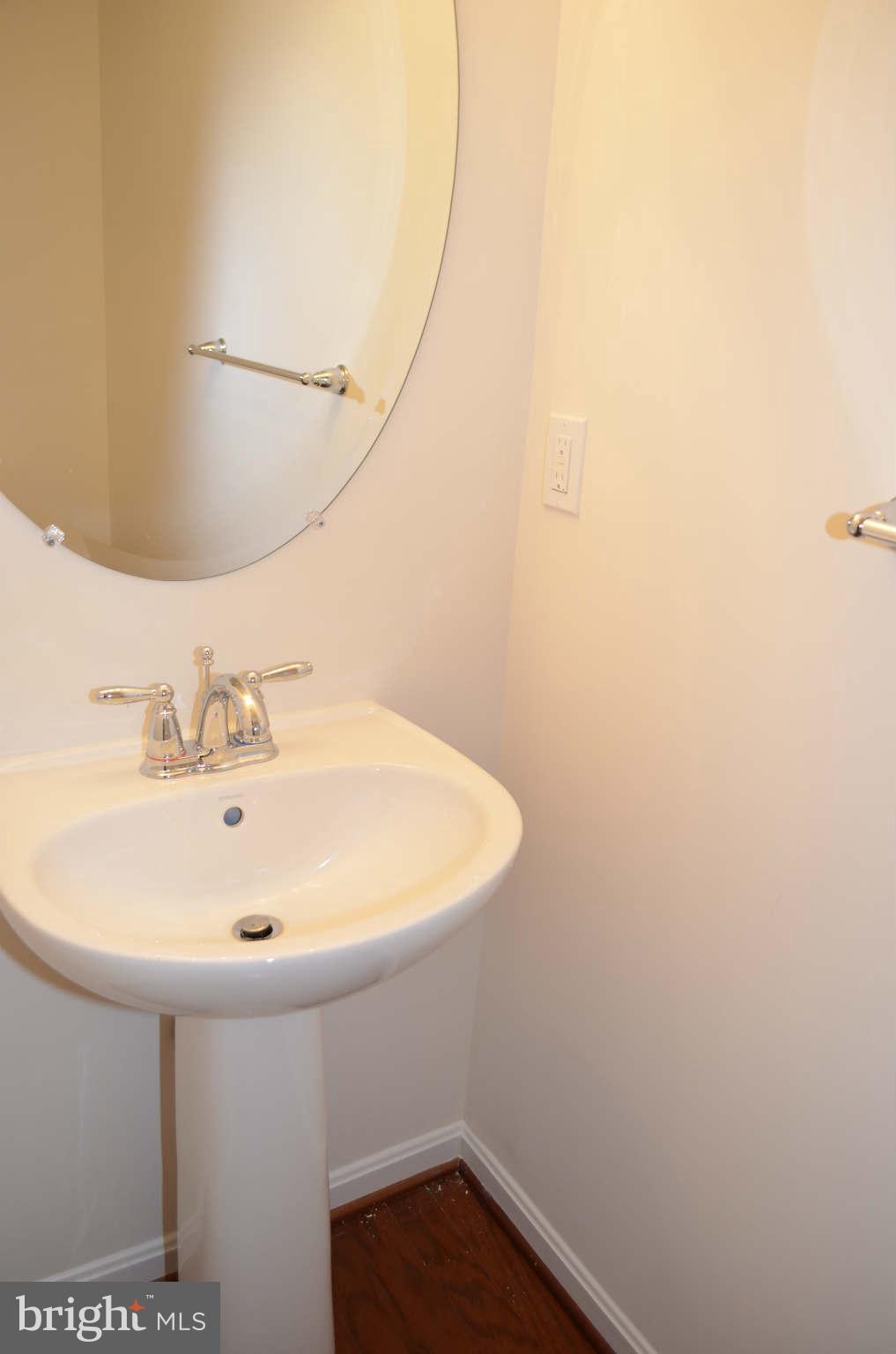 7943 Silver Oak Road Hanover, MD 21076 - Photo 3 of 30 Bath