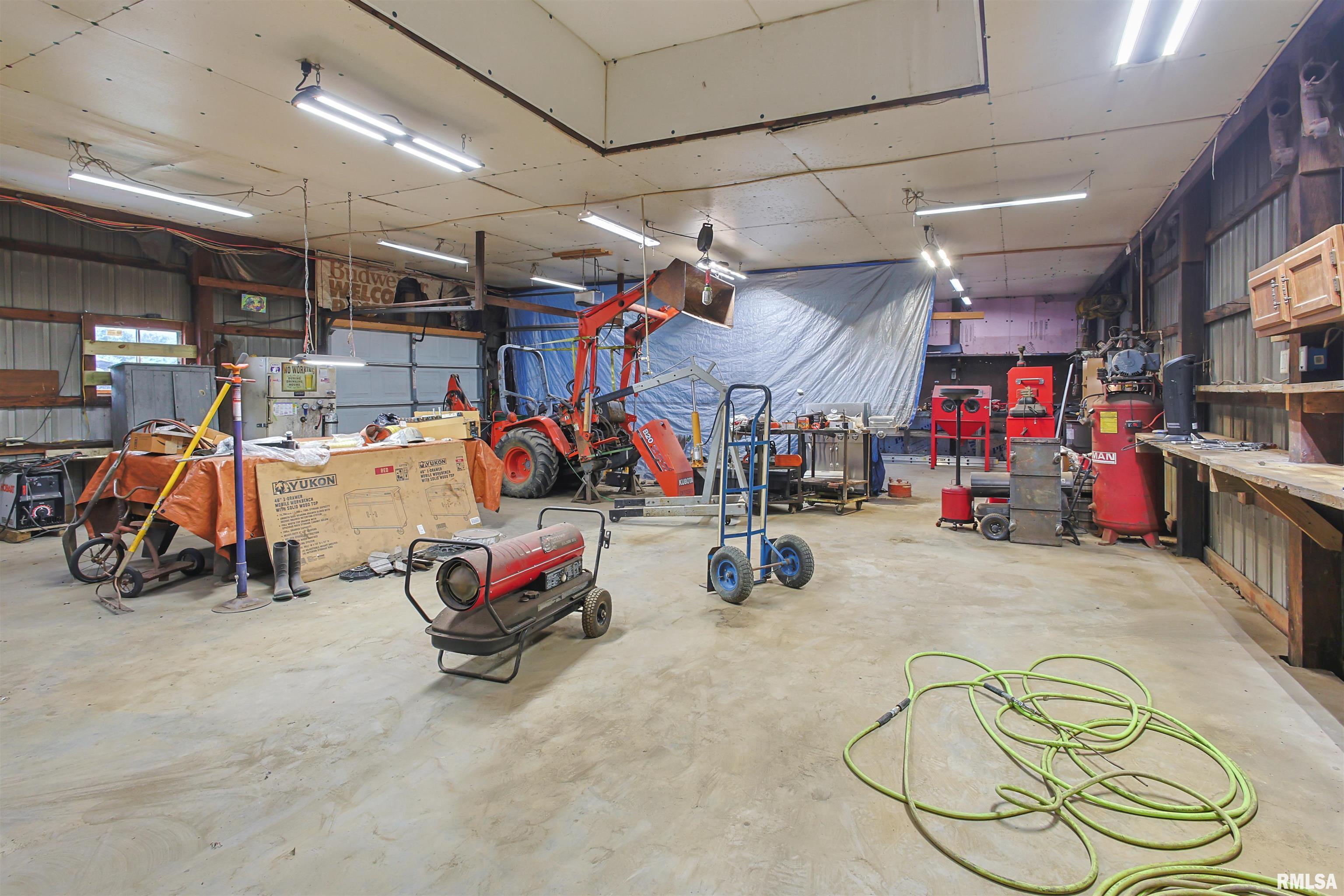 1560 Lick Creek Road Anna, IL 62906 - Photo 21 of 29