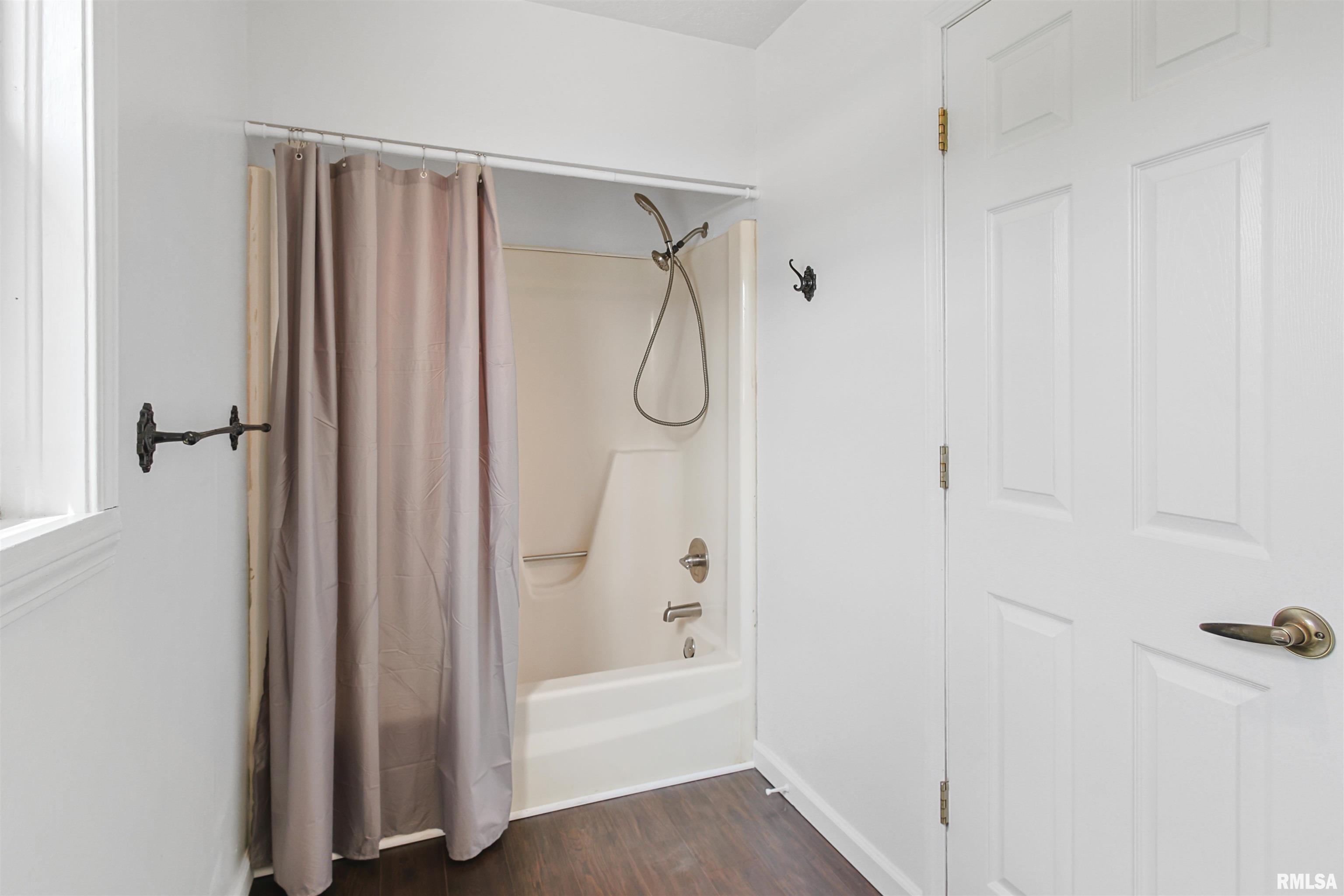 1560 Lick Creek Road Anna, IL 62906 - Photo 9 of 29