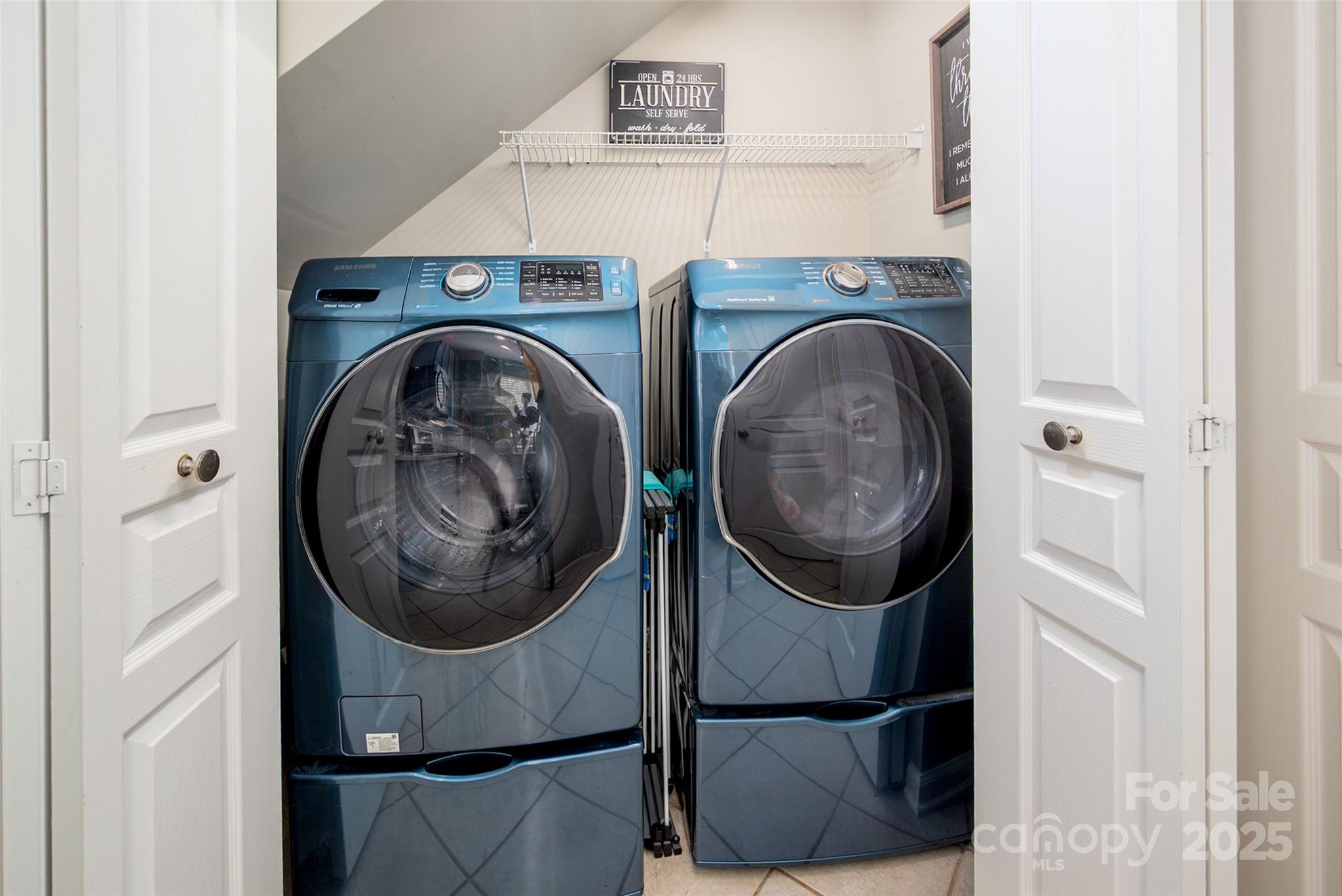 969 Copperstone Lane Fort Mill, SC 29708 - Photo 11 of 36 a utility room with dryer and washer