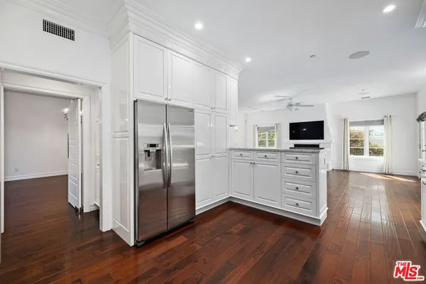 $18,000 | 438 Lincoln Boulevard, Santa Monica, CA 90402