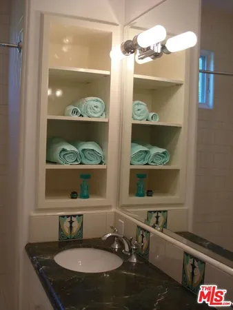 $18,000 | 438 Lincoln Boulevard, Santa Monica, CA 90402