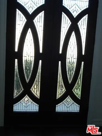 $18,000 | 438 Lincoln Boulevard, Santa Monica, CA 90402