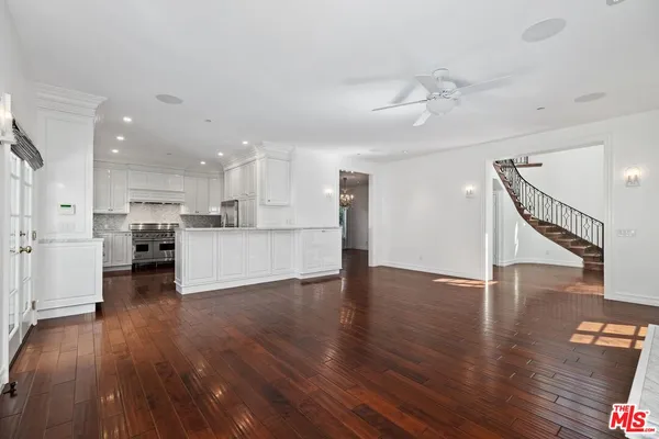 $18,000 | 438 Lincoln Boulevard, Santa Monica, CA 90402