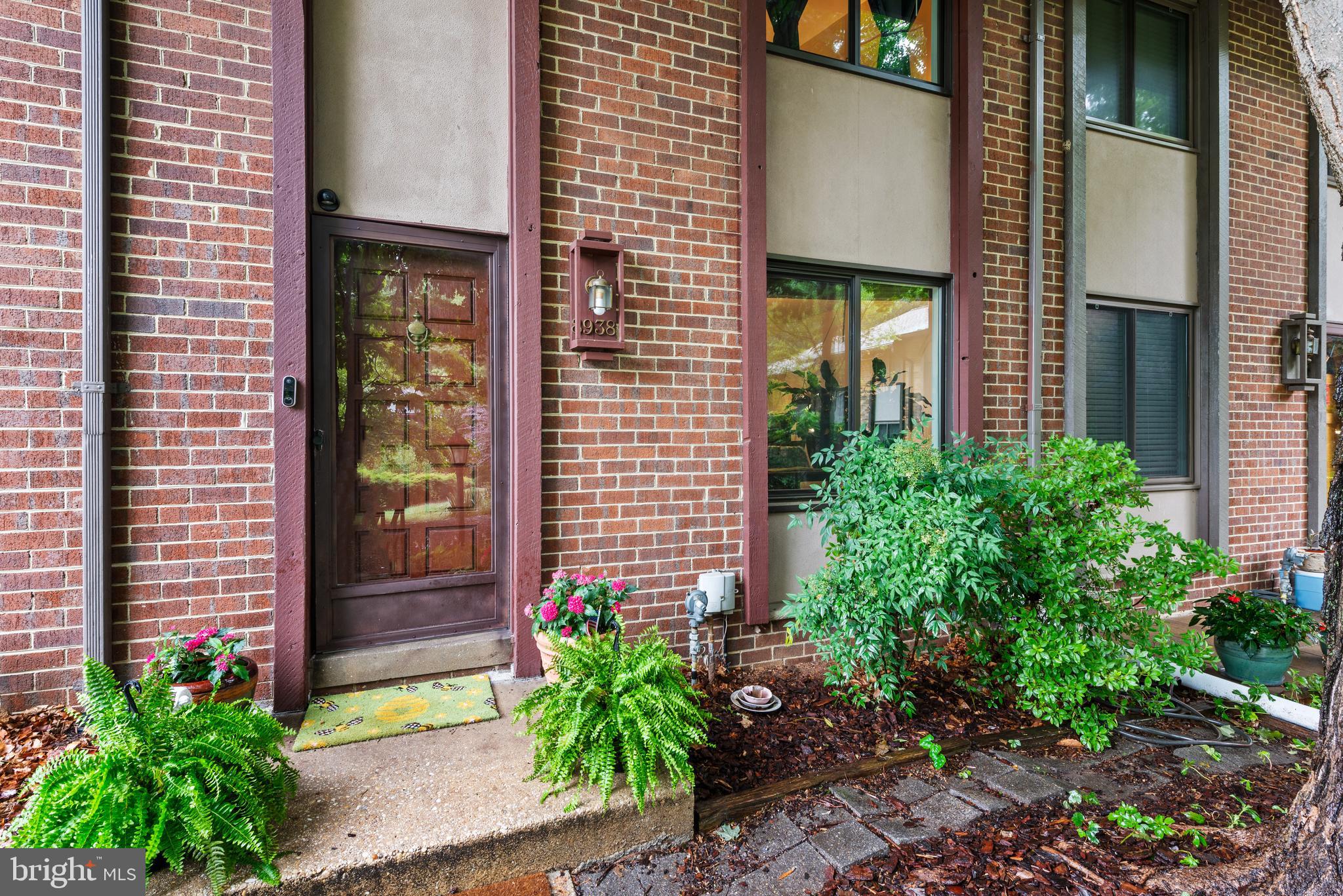 8938 Footed Ridge Columbia, MD 21045 - Photo 3 of 33