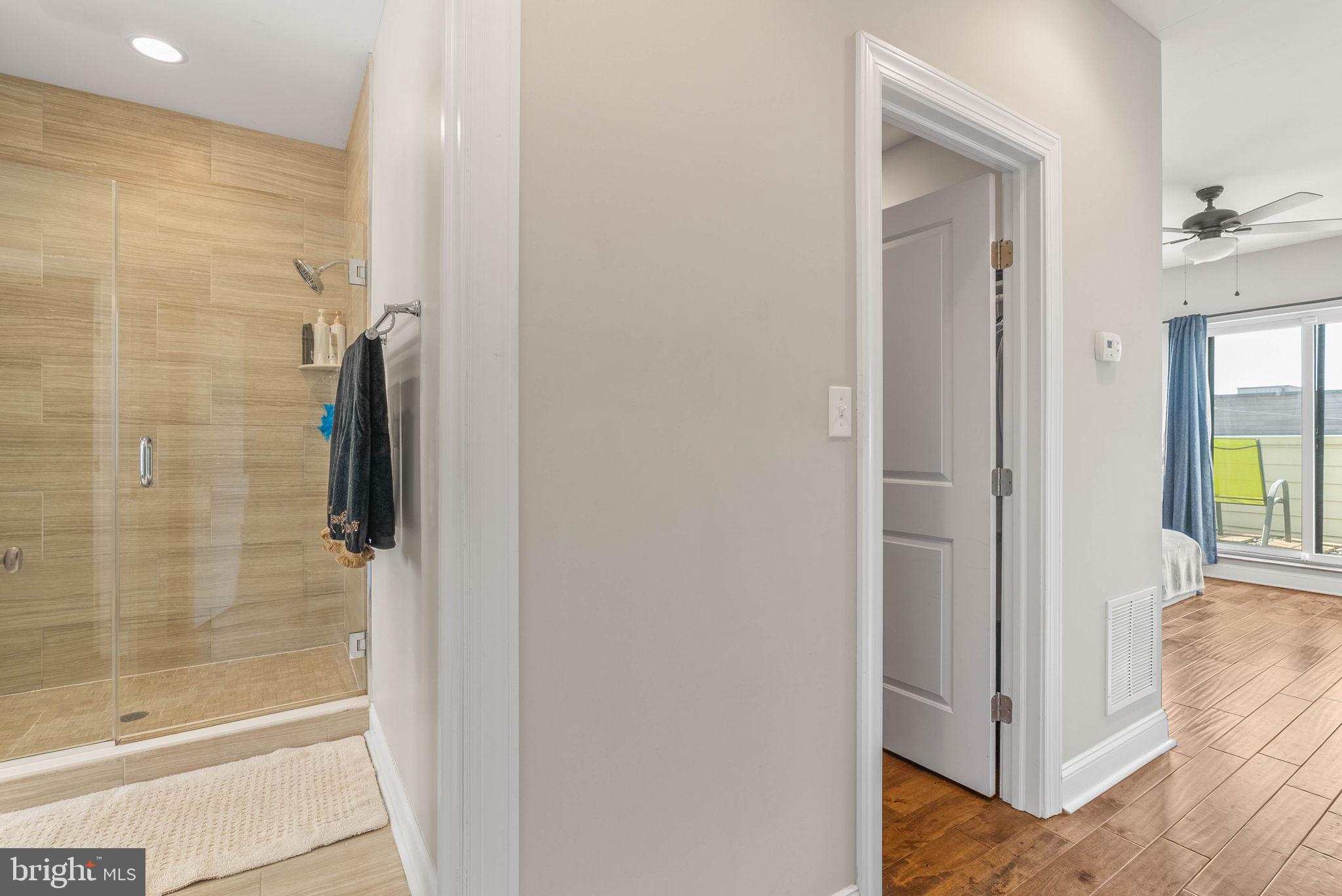 1423 South Howard Street Philadelphia, PA 19147 - Photo 31 of 40 a view of a bathroom from a hallway