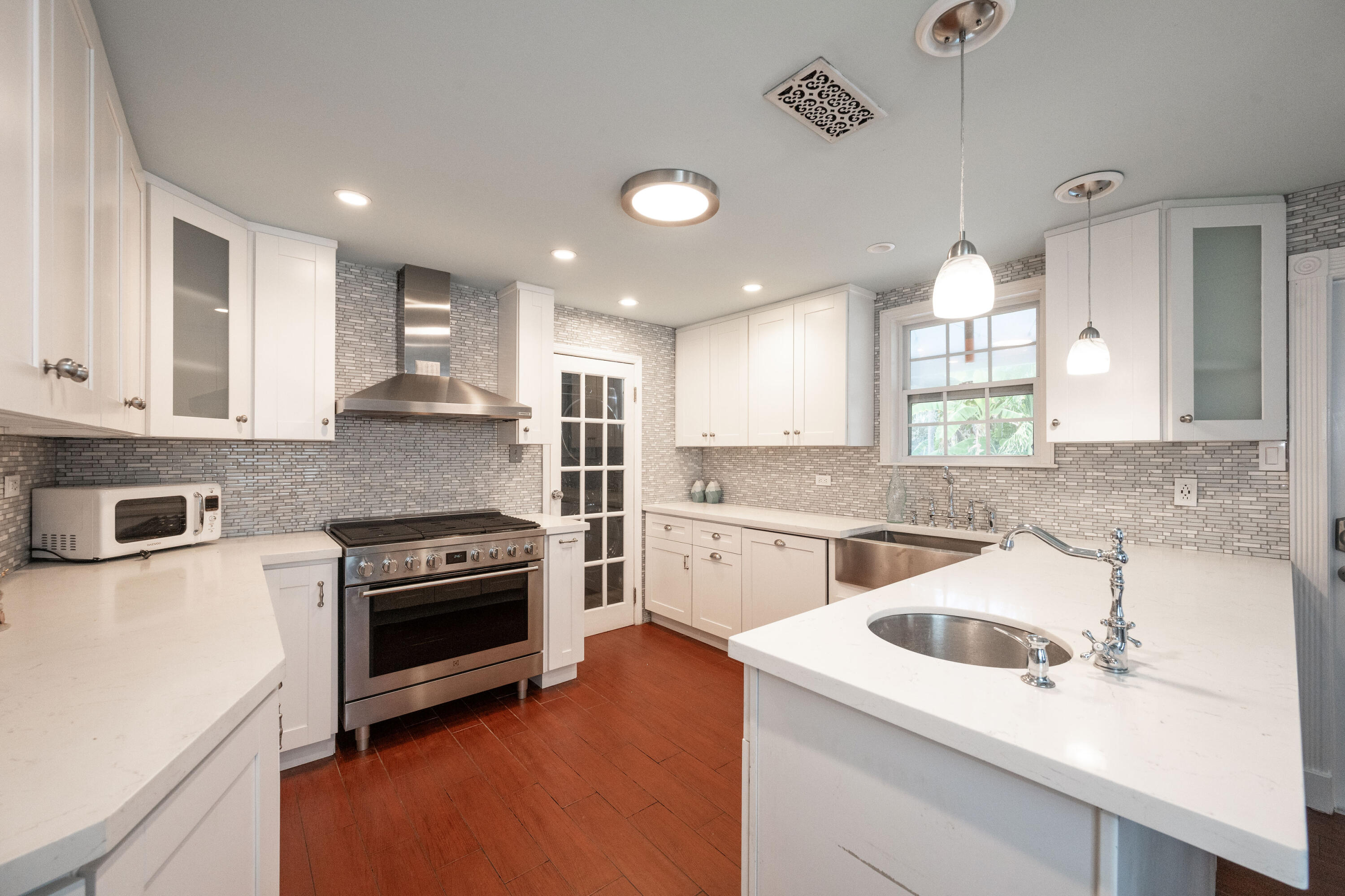 2827 Staples Avenue Key West, FL 33040 - Photo 7 of 50 DSC_7399