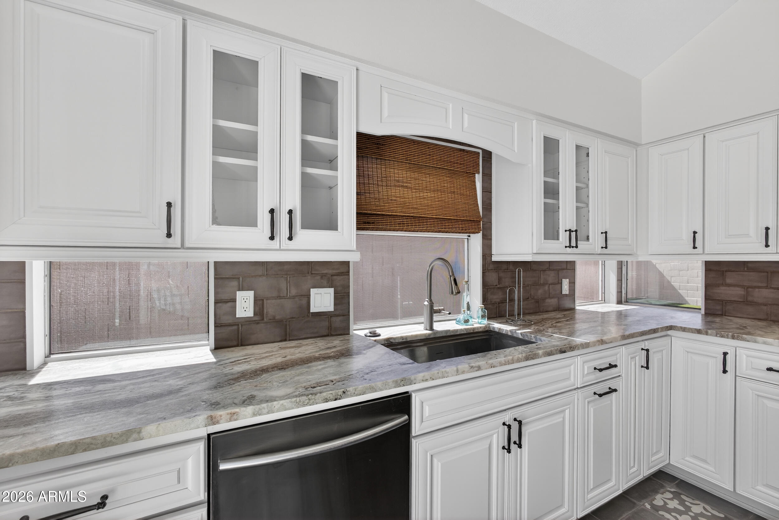 3955 North Ranier Mesa, AZ 85215 - Photo 22 of 51 20_6x7a4743