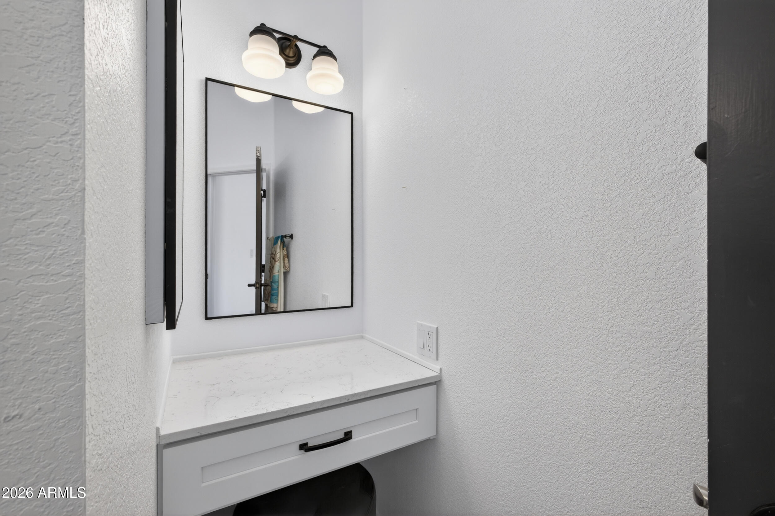 3955 North Ranier Mesa, AZ 85215 - Photo 32 of 51 30_6x7a4775