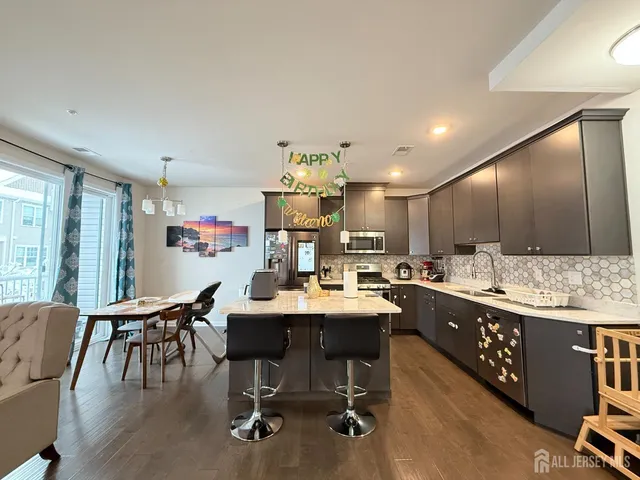 $4,000 | 102 Dickson Court, Highland Park, NJ 08904