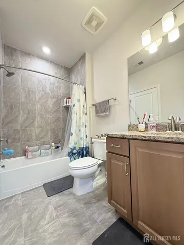 $4,000 | 102 Dickson Court, Highland Park, NJ 08904