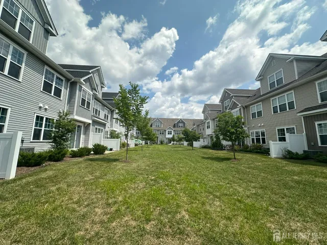 $4,000 | 102 Dickson Court, Highland Park, NJ 08904