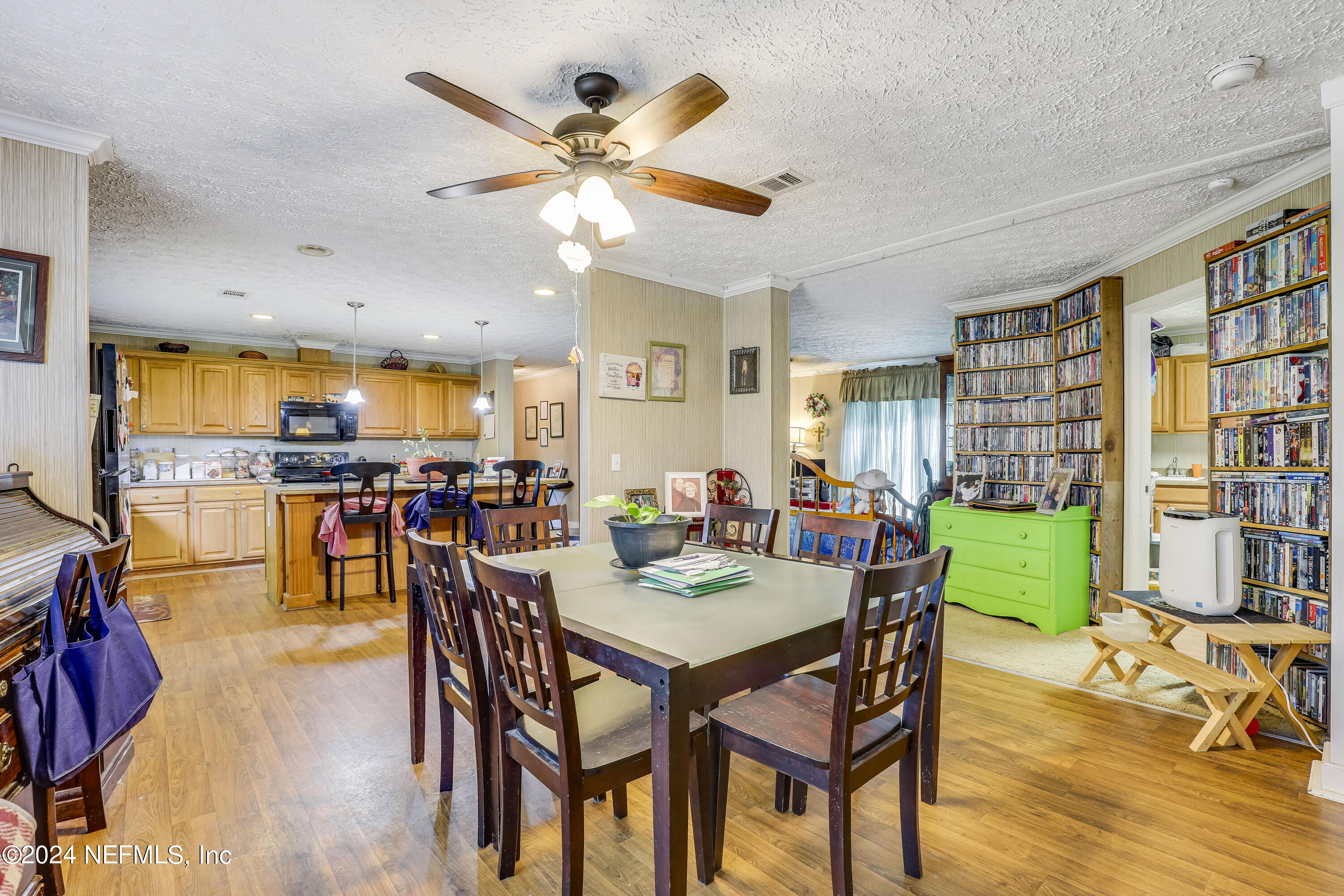 3101 Lannie Road Jacksonville, FL 32218 - Photo 12 of 45 11 Dining Area