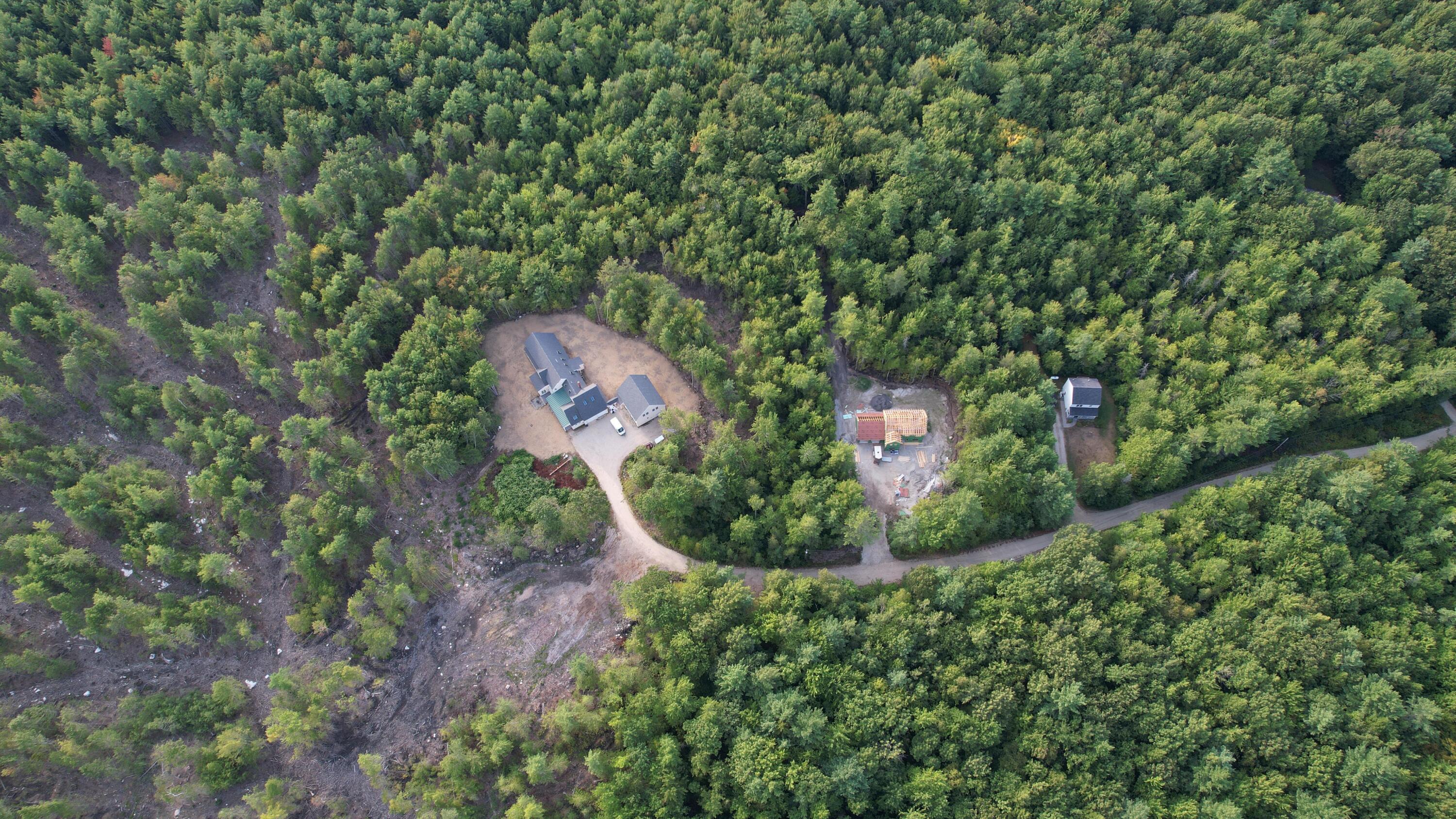 1 Blackthorne Lane Gray, ME 04039 - Photo 4 of 4 WhatsApp Image 2025-10-02 at 19.31.44_9b