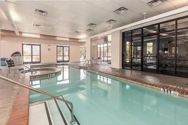 $575,000 | 717 Riverside Drive, Unit 1102, Memphis, TN 38103