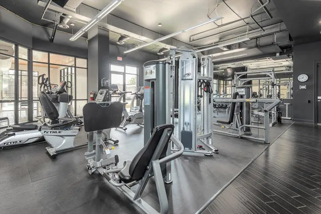 $575,000 | 717 Riverside Drive, Unit 1102, Memphis, TN 38103