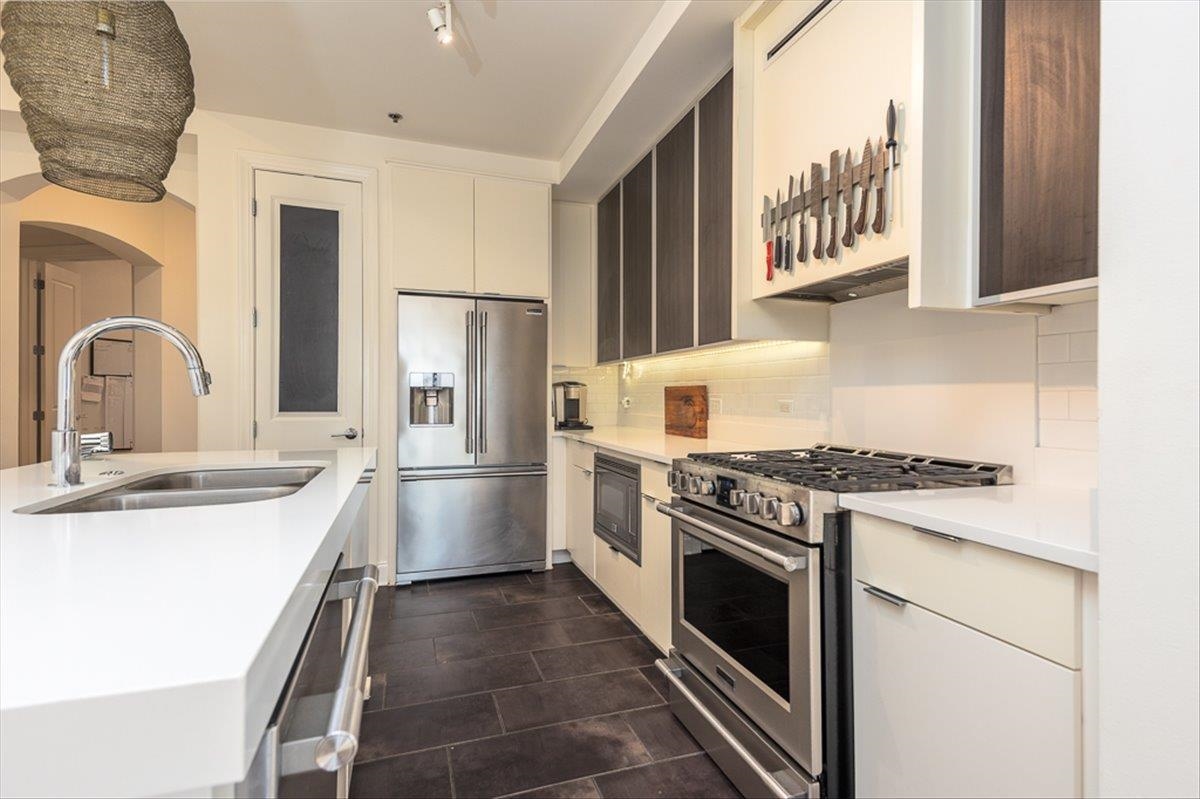 717 Riverside Drive, Unit 1102 Memphis, TN 38103 - Photo 6 of 25