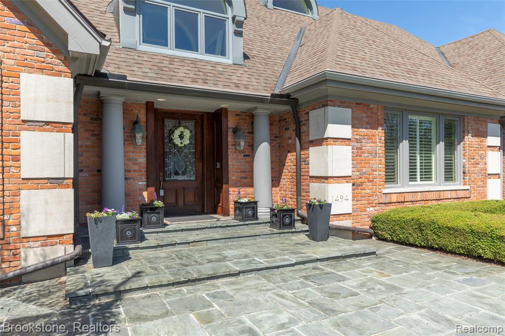 1494 Highpoint Drive Rochester, MI 48306 - Photo 17 of 75