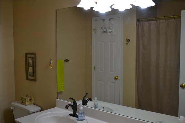 477 Rome Pike Lebanon, TN 37087 - Photo 10 of 14 Master bath with new faucet and light fixture