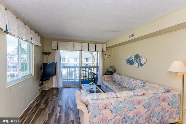 $345,000 | 128 Captains Quarters Road, Unit 201, Ocean City, MD 21842