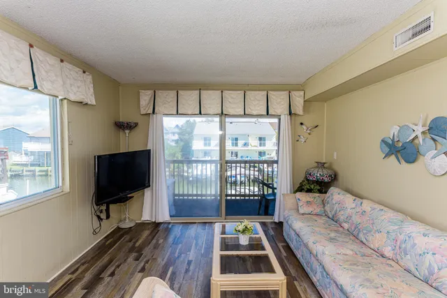 $345,000 | 128 Captains Quarters Road, Unit 201, Ocean City, MD 21842