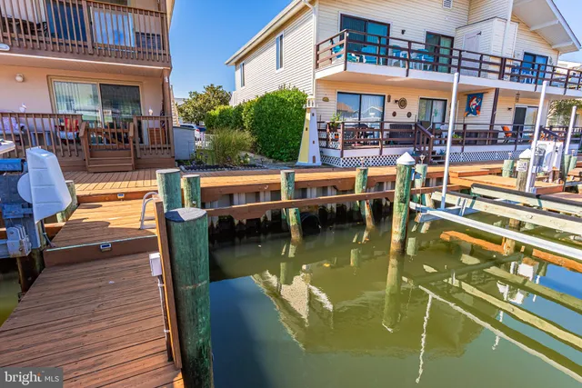 $345,000 | 128 Captains Quarters Road, Unit 201, Ocean City, MD 21842
