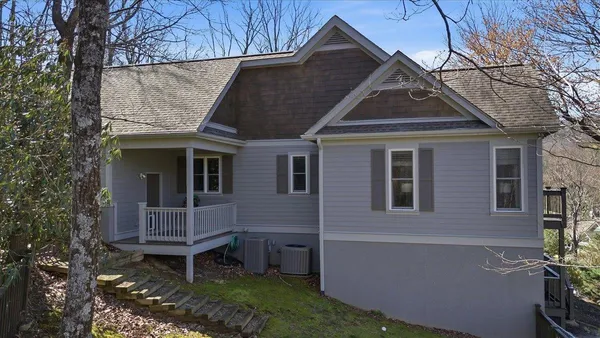 $699,000 | 3 Rustic Court, Landrum, SC 29356