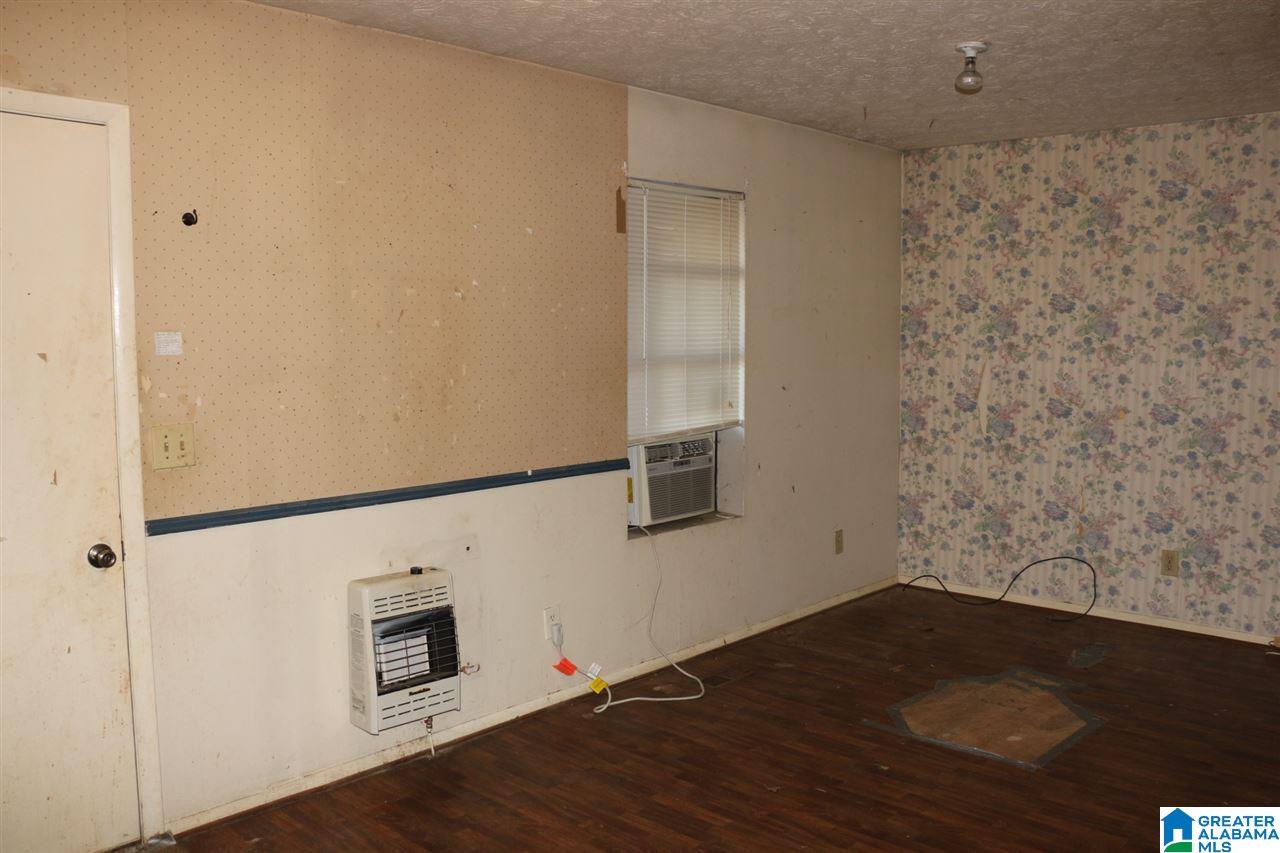 44 Amerson Street Anniston, AL 36201 - Photo 8 of 28