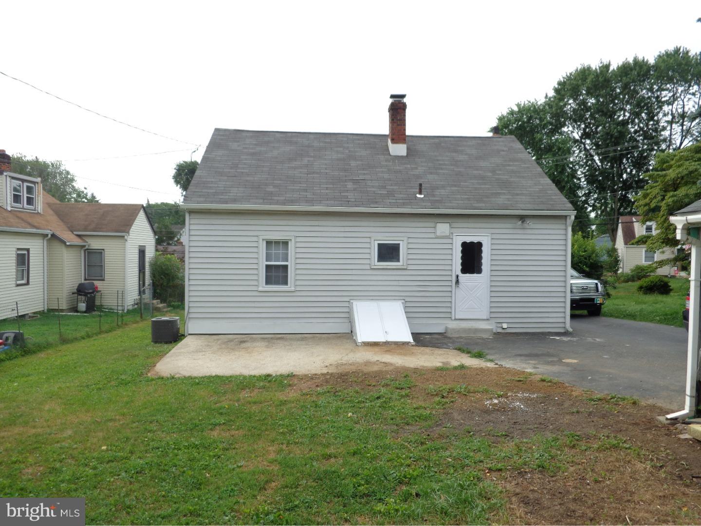 1760 Dutton Mill Road Aston, PA 19014 - Photo 3 of 12