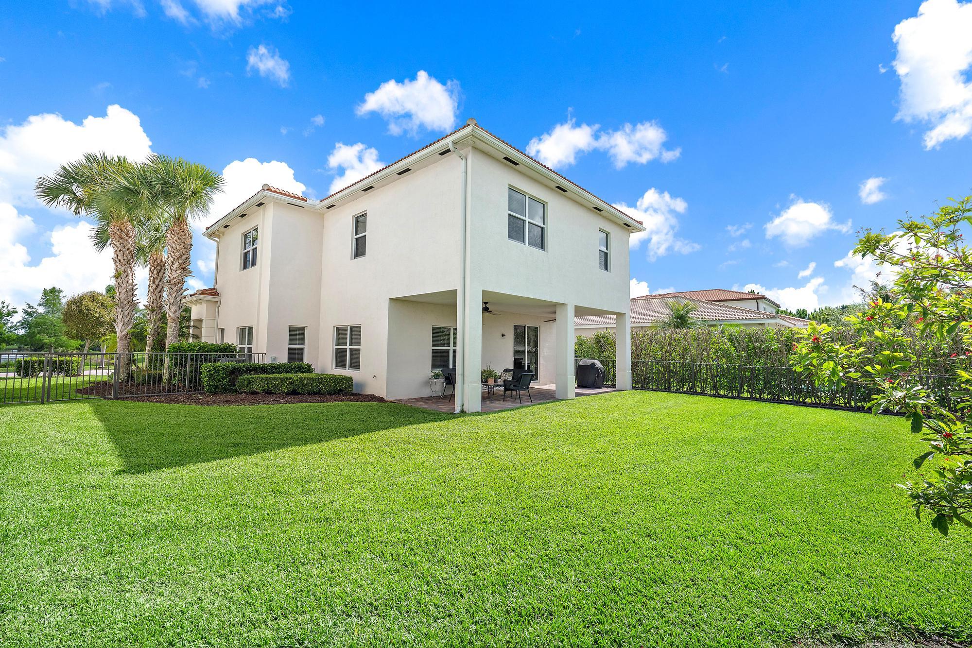 196 Behring Way Jupiter, FL 33458 - Photo 68 of 75 Back Exterior & Backyard
