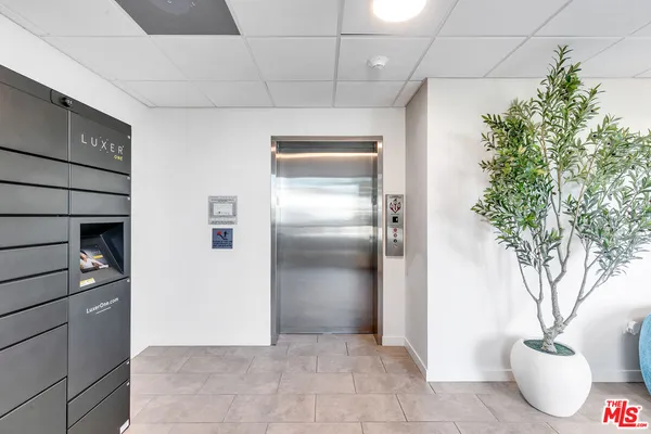 $2,295 | 3567 Chesapeake Avenue, Unit 406, Los Angeles, CA 90016