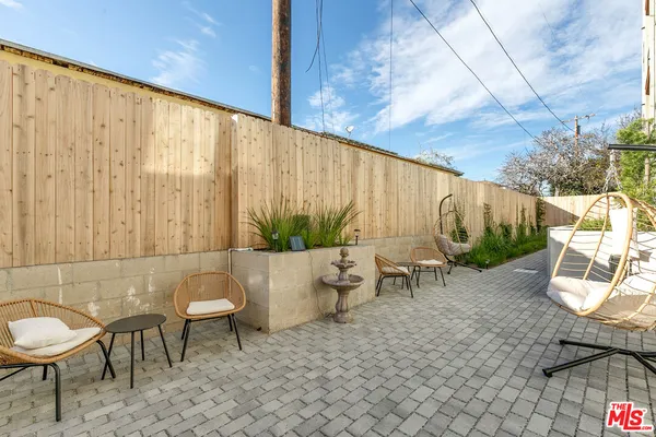 $2,295 | 3567 Chesapeake Avenue, Unit 406, Los Angeles, CA 90016