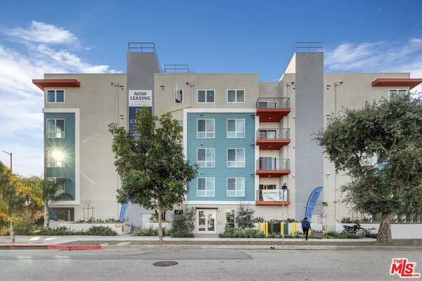 $2,295 | 3567 Chesapeake Avenue, Unit 406, Los Angeles, CA 90016