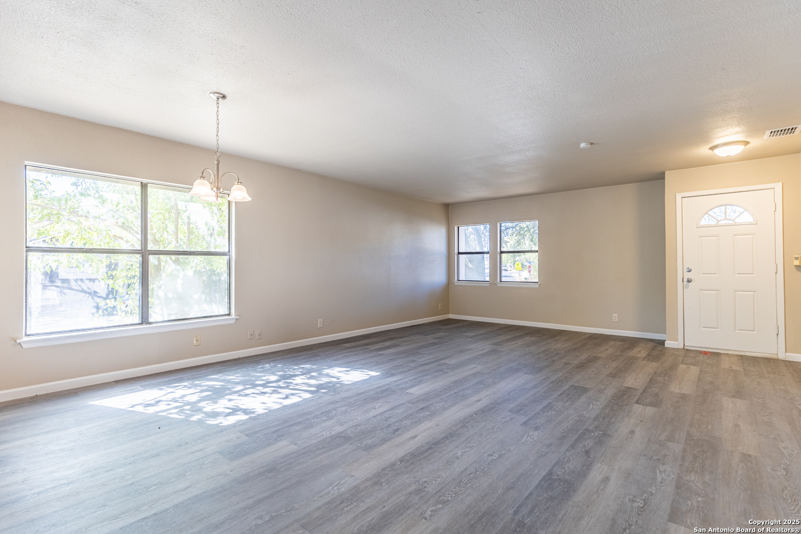 7202 Frontier Ridge Drive Converse, TX 78109 - Photo 7 of 29