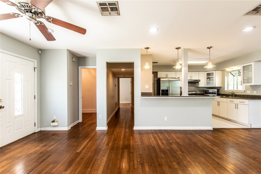 4821 Mable Street Corpus Christi, TX 78411 - Photo 13 of 32